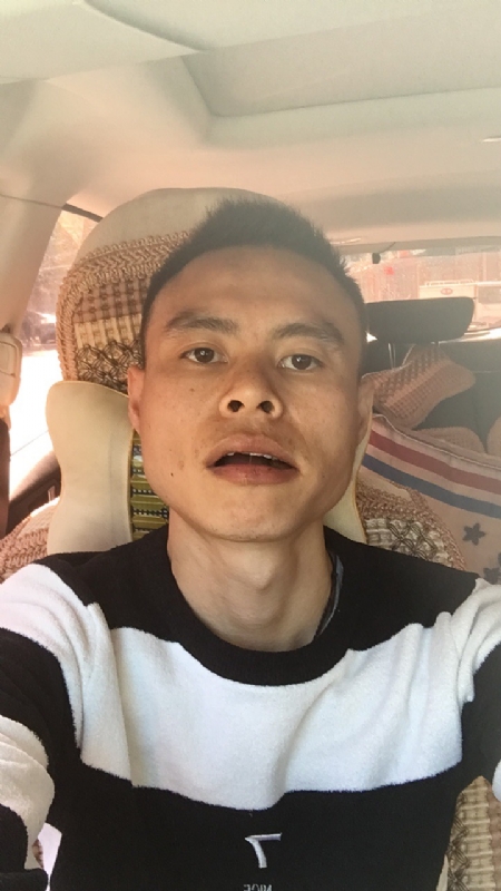 小何的第一张照片--双牌认干亲服务网